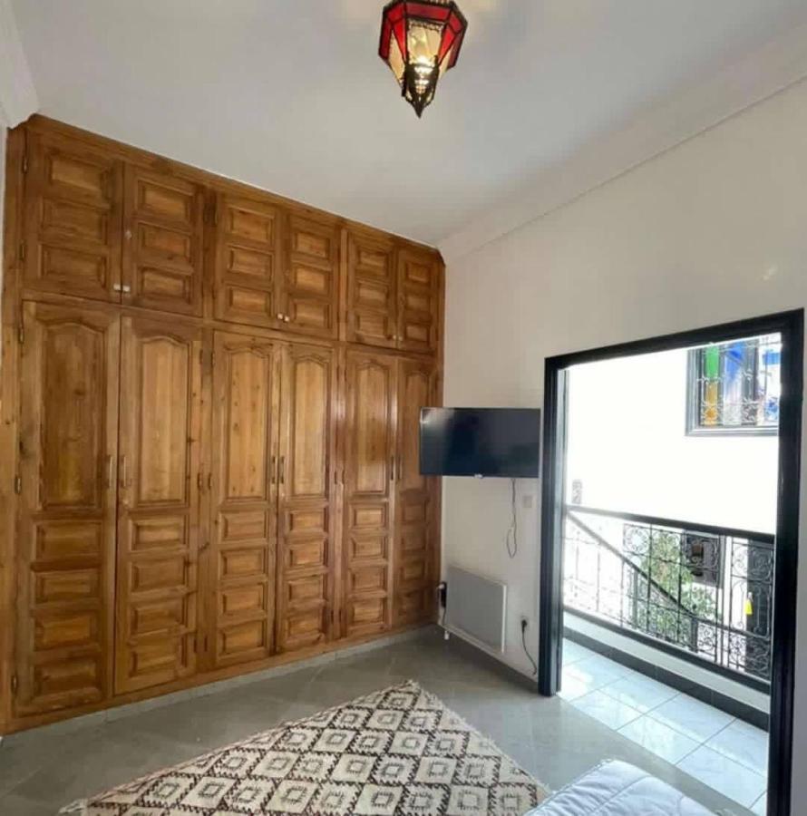 Riad Ikram Riad *