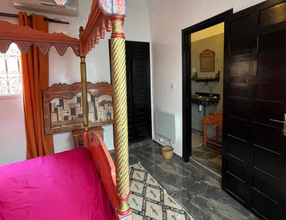 Riad Riad Ikram *